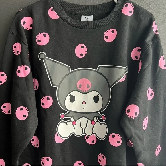NWOT Sanrio Kuromi Black Pink-skull Sweatshirt Crewneck Size Small - Picture 3 of 5